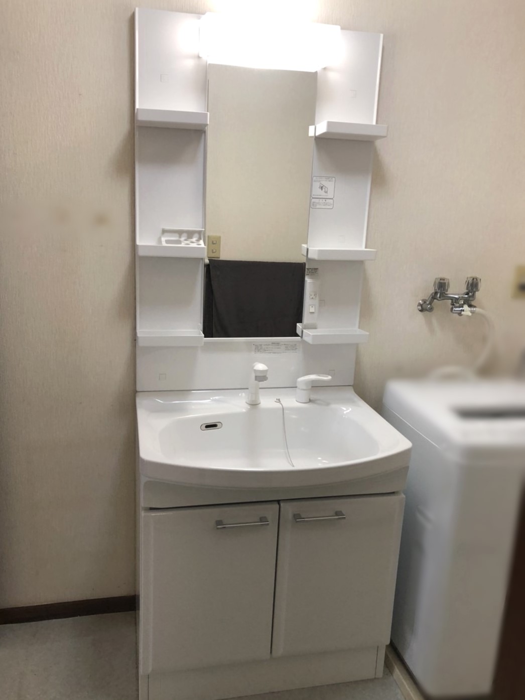 静岡県伊豆の国市／洗面化粧台リフォーム　H様邸／洗面台水漏れ／【洗面化粧台交換工事】