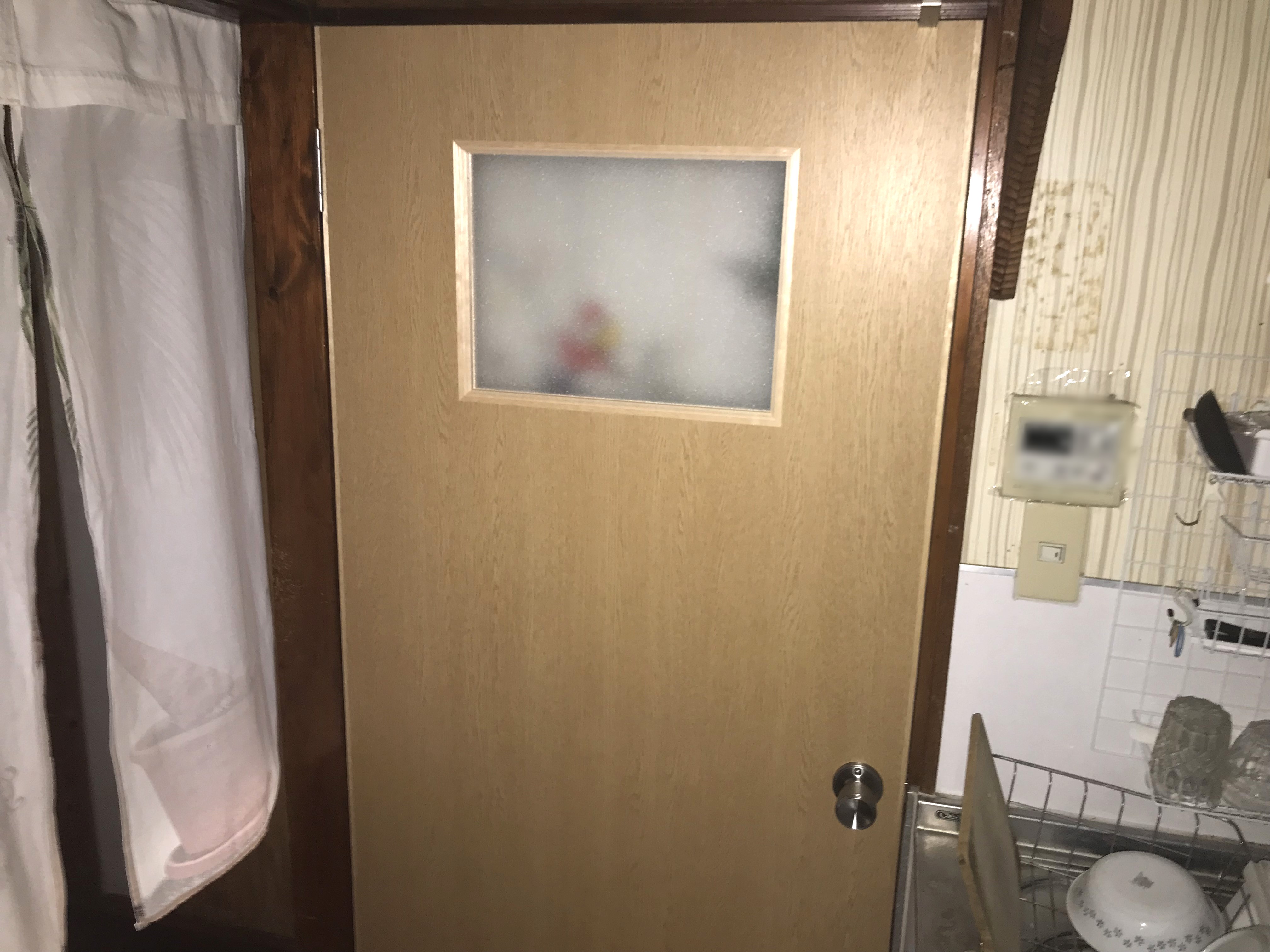 静岡県田方郡函南町／建具リフォーム　S様邸／ベニヤ剥がれ／【開き戸交換】