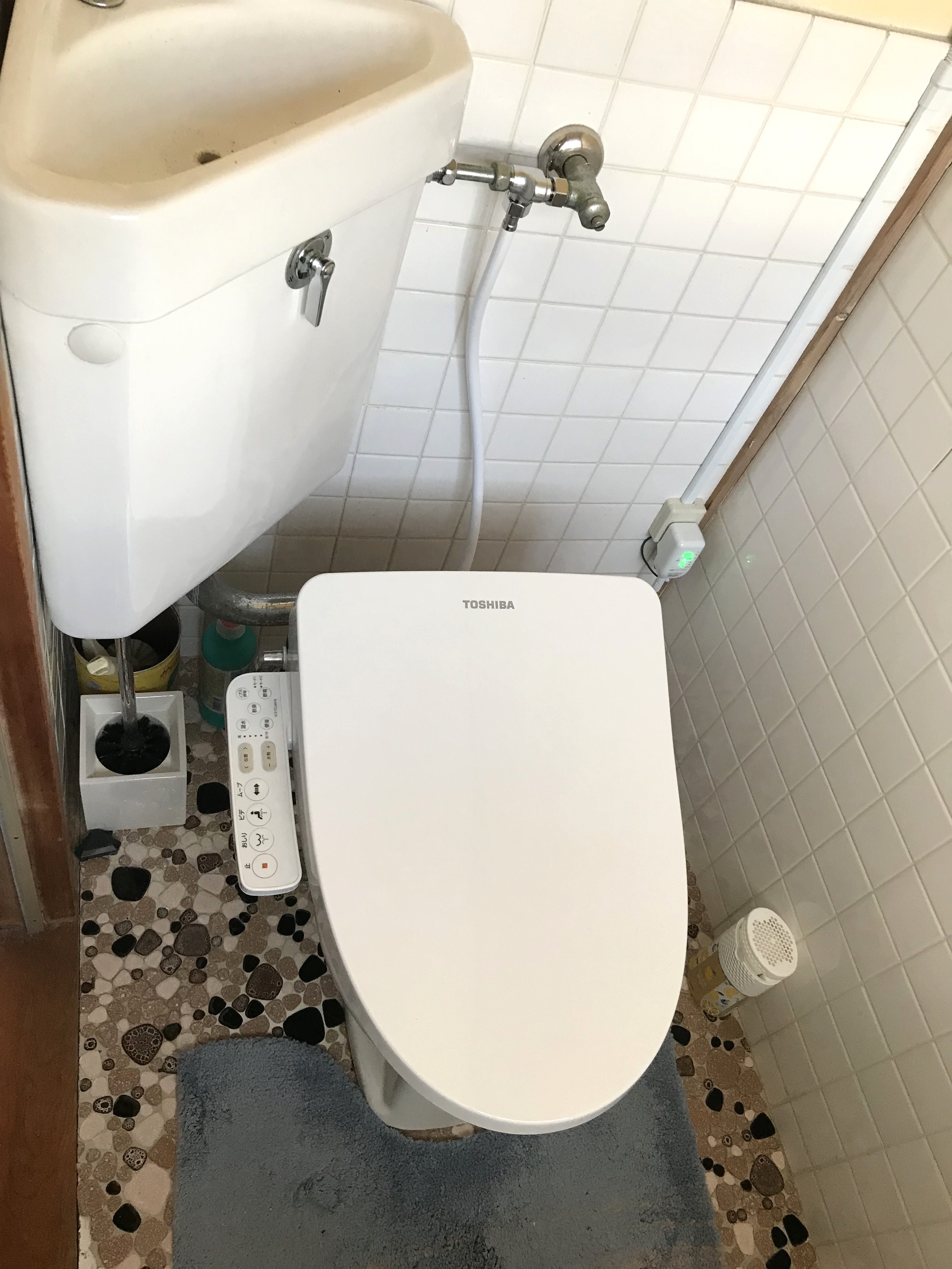 静岡県東部地区／トイレリフォーム　L様邸／便座故障／【トイレ便座交換】