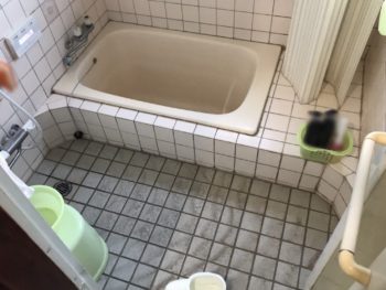 静岡県伊豆の国市/浴室リフォーム、洗面所リフォーム T様邸/在来浴室/1日目【浴室解体工事】