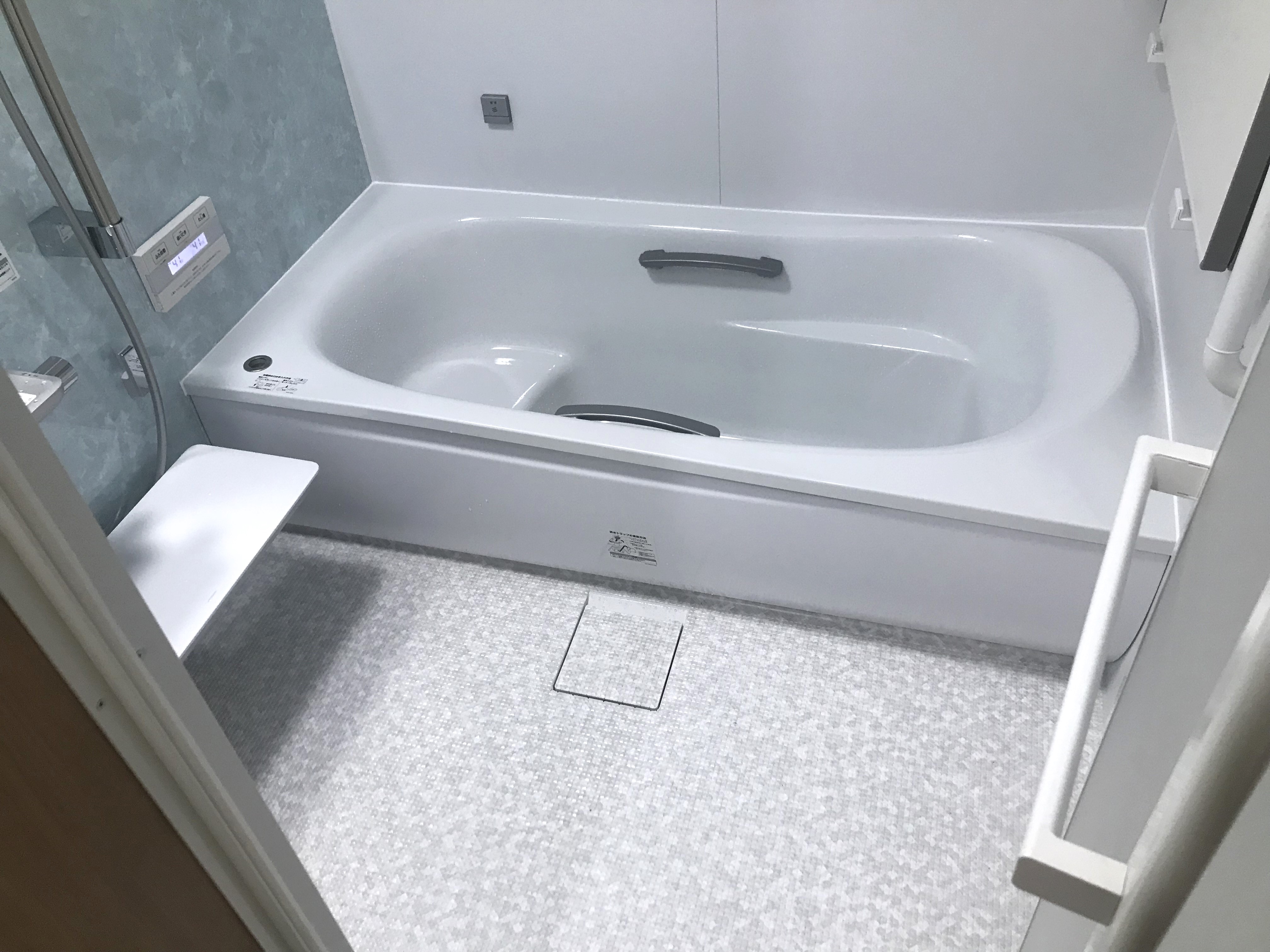 静岡県伊豆の国市/浴室リフォーム、洗面所リフォーム T様邸/在来浴室/3日目【浴室組立て】