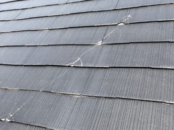 火災保険が適用された屋根の破損箇所