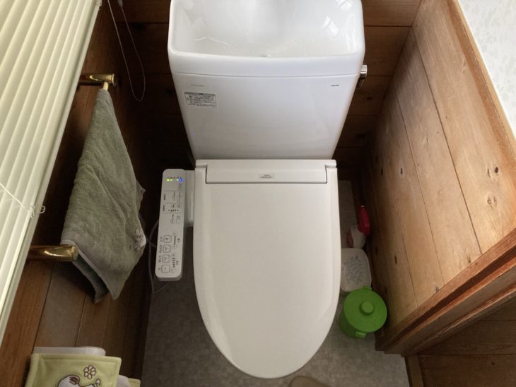 静岡県伊豆の国市南江間／トイレ交換工事Ｓ様邸／【トイレリフォーム・ウォシュレット】TOTOピュアレストQR