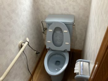 静岡県伊豆市上白岩／トイレ交換工事／【トイレリフォーム】TOTOウォシュレット一体型ZR1CES9154 
