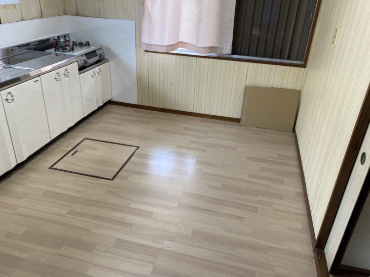 静岡県三島市安久／キッチン、フローリング改修工事／キッチンリフォーム・内装リフォーム・タカラスタンダード