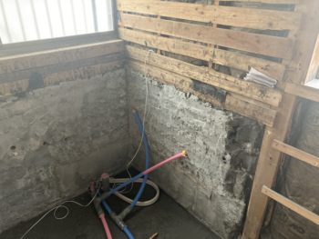 静岡県裾野市／中古住宅改修工事Ｓ様邸／雨漏り・給排水移設・コンクリート打設・内装リフォーム