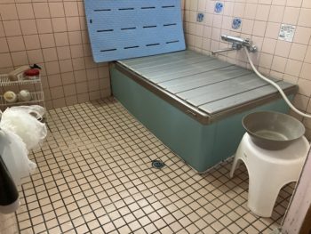 静岡県沼津市内浦／浴室（お風呂）改修工事／お風呂リフォーム・お風呂交換・TOTOサザナＳタイプ