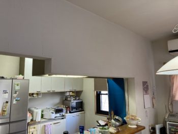 静岡県三島市／キッチン改修工事Ｋ様邸／キッチンリフォーム・キッチン交換・クリナップステディア・アクセントクロス・こどもみらい住宅支援事業
