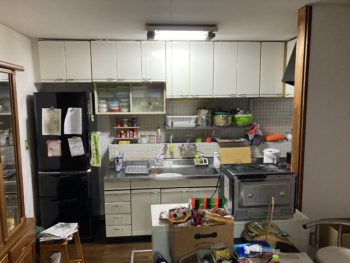 静岡県伊豆の国市南江間／キッチン改修工事・リビングフローリング改修工事／キッチンリフォーム・タカラスタンダードエーデル・内装リフォーム・NODAＪクラレス