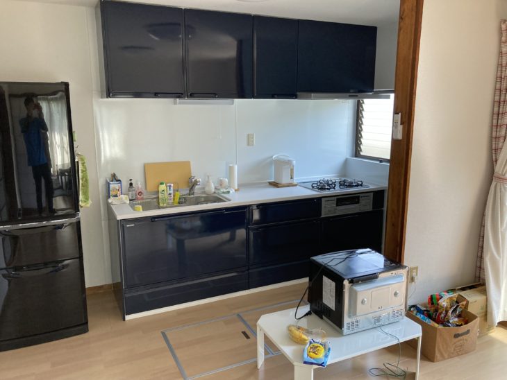 静岡県伊豆の国市南江間／キッチン改修工事・リビングフローリング改修工事／キッチンリフォーム・タカラスタンダードエーデル・内装リフォーム・NODAＪクラレス