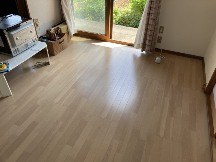 静岡県伊豆の国市南江間／キッチン改修工事・リビングフローリング改修工事／キッチンリフォーム・タカラスタンダードエーデル・内装リフォーム・NODAＪクラレス