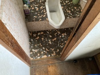 静岡県沼津市足保／和便改修工事／トイレリフォーム・和式トイレ・パナソニック・ウォシュレット・アラウーノＳ160 