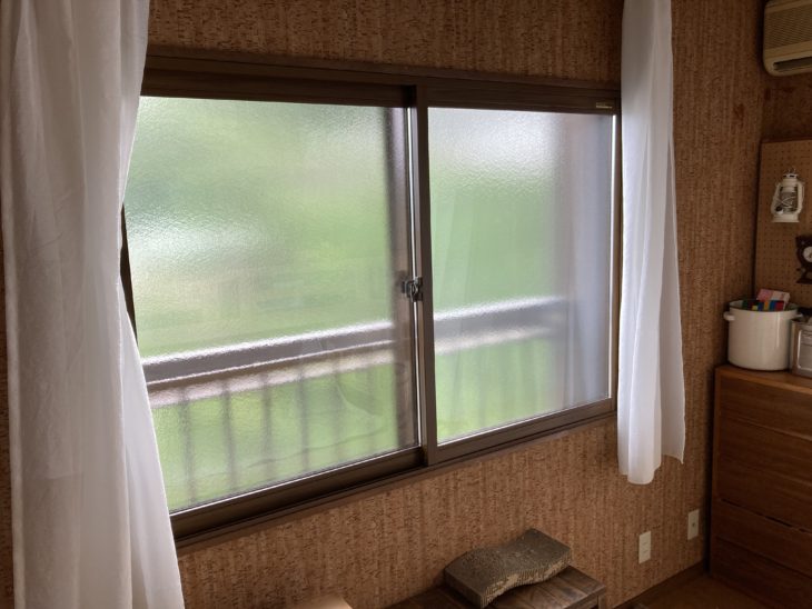 静岡県伊豆の国市中／LDK掃き出し窓・和室・寝室・洋室内窓設置工事／防寒対策・YKKapウインドウマドリモプラマードU