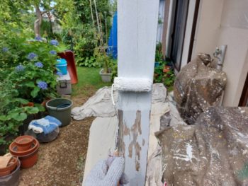 静岡県三島市若松町／テラス改修工事・束石設置工事・テラス塗装・雨樋設置工事／外構リフォーム・木製テラス劣化