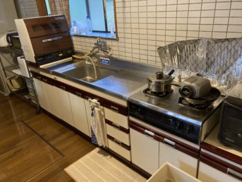 静岡県伊豆の国市/キッチン交換、フローリング工事Y様邸/キッチンリフォーム・床重ね張り