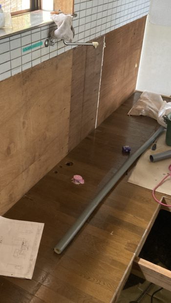 静岡県伊豆の国市／キッチン交換、フローリング工事Ｙ様邸／キッチンリフォーム・床重ね張り