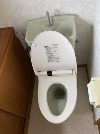 静岡県沼津市我入道/トイレ交換工事/トイレリフォーム・ウォシュレット・WL一体形トイレZJ1