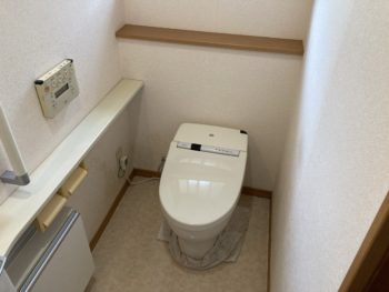 静岡県伊豆の国市奈古谷／トイレ改修工事M様邸／トイレリフォーム・トイレ内装リフォーム・オート開閉・オート洗浄