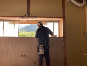 静岡県伊豆の国市／キッチン改修工事Ｋ様邸／キッチンリフォーム・タカラスタンダードエーデル・フローリング張り替え