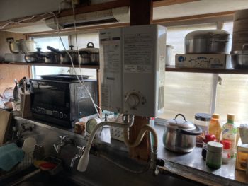 静岡県伊豆の国市／キッチン改修工事Ｋ様邸／キッチンリフォーム・タカラスタンダードエーデル・フローリング張り替え