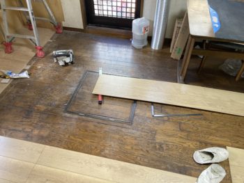 静岡県伊豆の国市南江間／キッチン改修工事・リビング内装工事／キッチンリフォーム・LIXILリクシルシエラ・内装リフォーム・フローリング張り替え・NODA　ウォークフィット6 