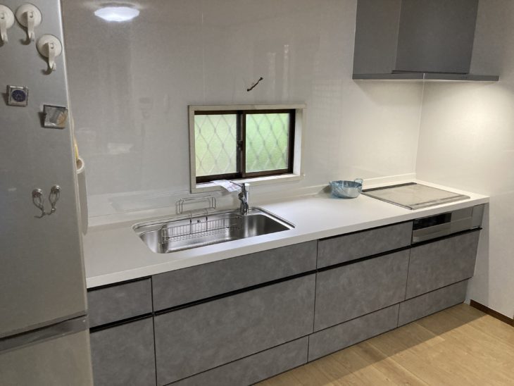 静岡県伊豆の国市南江間／キッチン改修工事・リビング内装工事／キッチンリフォーム・LIXILリクシルシエラ・内装リフォーム・フローリング張り替え・NODA　ウォークフィット6 