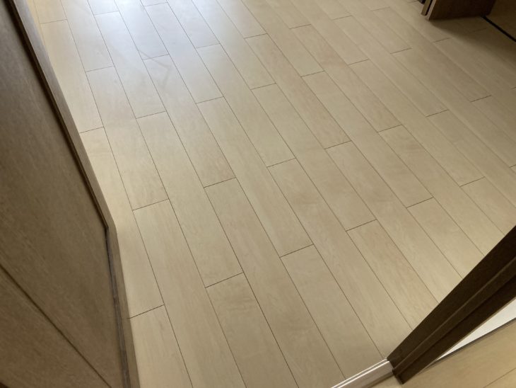 静岡県三島市加茂川町／洋室改修工事／内装リフォーム・フローリング張り替え・壁紙張り替え・NODAウォークフィット45