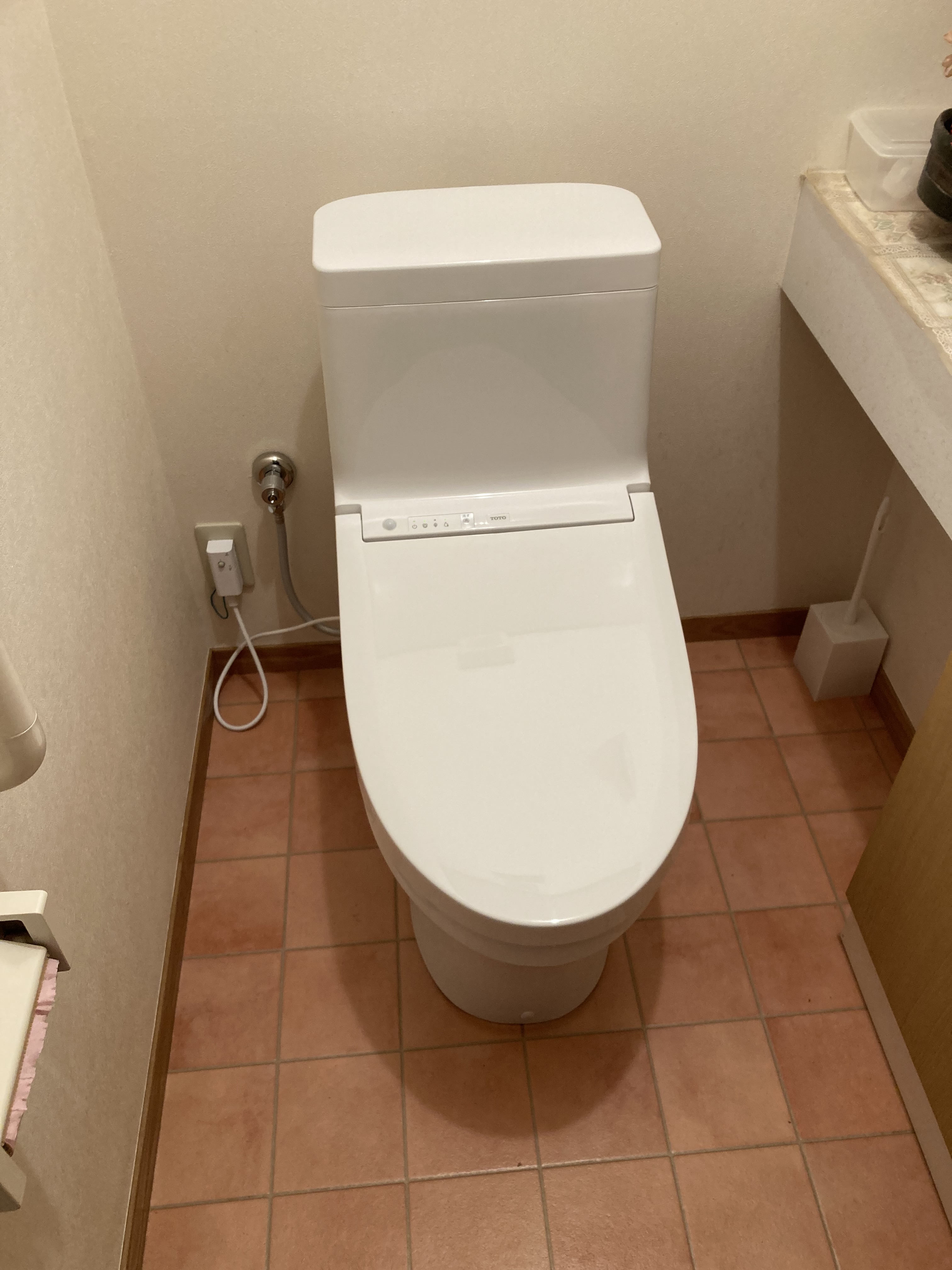 静岡県伊豆の国市奈古谷／トイレ交換工事／トイレリフォーム・ウォシュレット・ＴＯＴＯ　ＺＪ