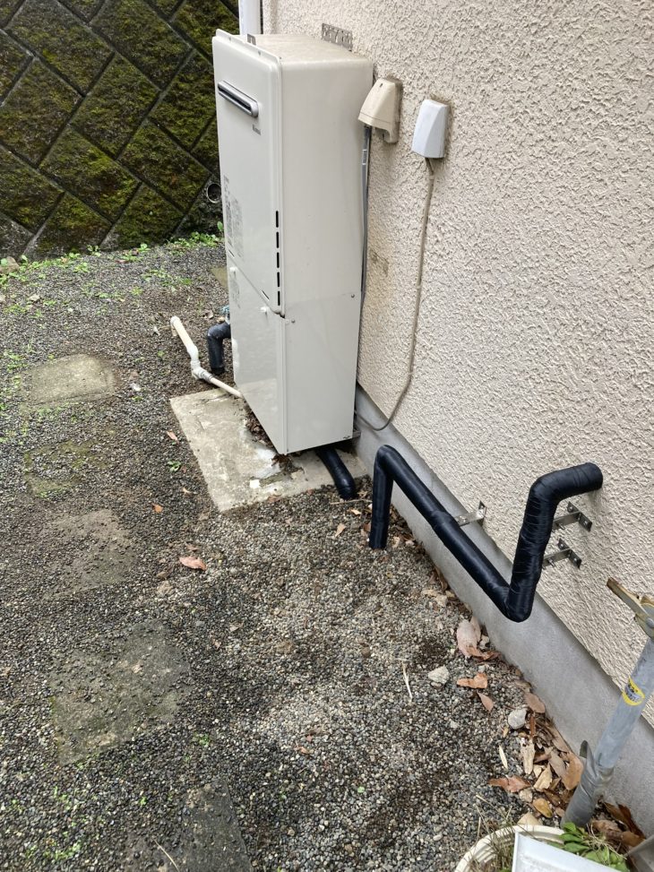 静岡県三島市東大場／給湯配管新設工事／給湯器・配管修理・配管交換・鉄管・サビ