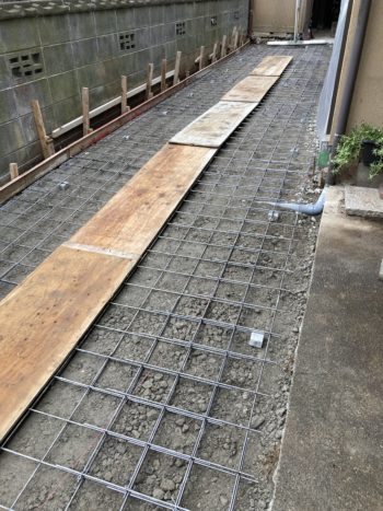 静岡県函南町仁田／外構工事／外構リフォーム・お庭リフォーム・お庭づくり・刷毛引き仕上げ