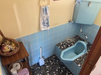 静岡県函南町畑毛／2Ｆ和便改修工事／和式便器・和式トイレ・トイレリフォーム・TOTOピュアレストQR+ウォシュレットSB