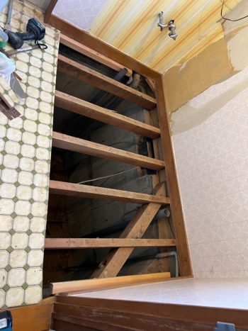 静岡県函南町上沢／脱衣場改修工事Ｔ様邸／洗面化粧台交換・TOTOVシリーズ