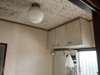 静岡県伊豆の国市北江間／洗面化粧台交換、脱衣場内装工事／洗面所リフォーム・TOTOVシリーズ