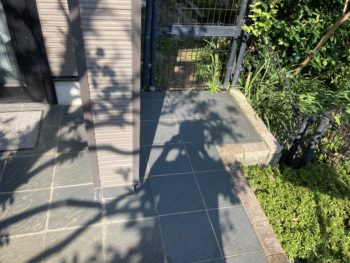 静岡県函南町桑原/手すり設置工事/玄関リフォーム・LIXIL 歩行補助用手すり グリップライン