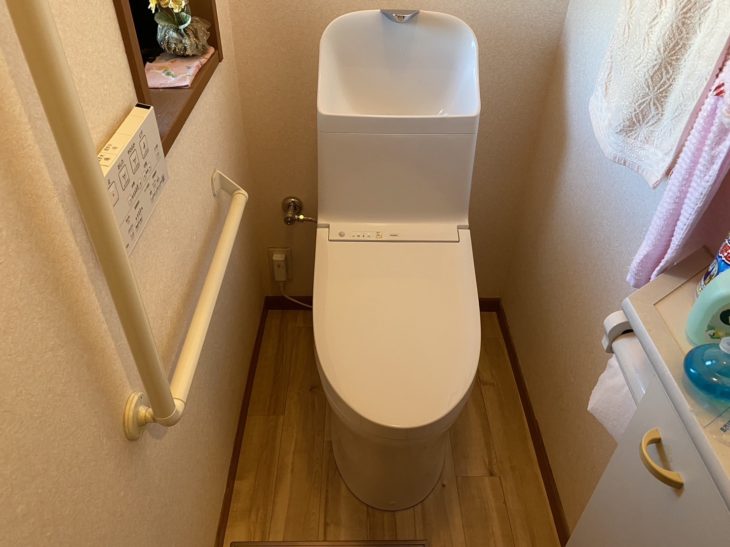 トイレ、床改修工事／TOTO ZJ1／静岡県伊豆の国市韮山中條