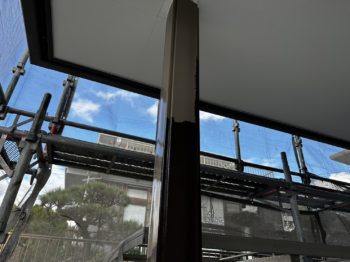 外壁塗装・付帯部塗装工事（軒天、雨戸・戸袋、雨樋）／静岡県三島市富士見台H様邸