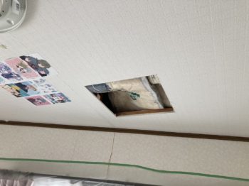 雨漏りのため点検口設置・散水試験工事｜静岡県伊豆の国市三福