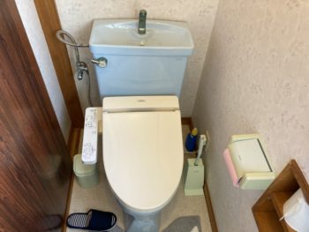 離れトイレ改修工事・TOTOピュアレストQR／静岡県伊豆市本柿木
