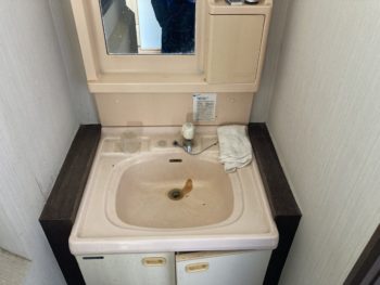 TOTOの湯ぽっとを活用して2階洗面でもお湯が使える／静岡県伊豆市本立野