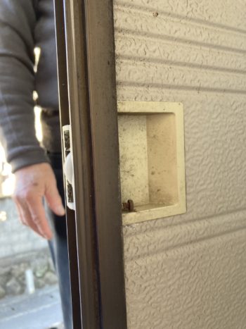 雨戸取り替え工事　LIXIL：取り換え用雨戸（断熱タイプ）／静岡県伊豆の国市原木