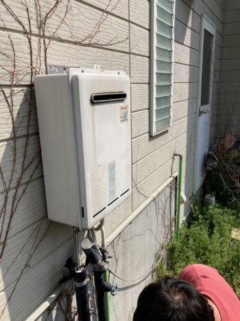 給湯器交換工事／静岡県三島市清住町