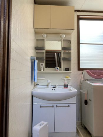 洗面化粧台交換工事・タカラスタンダード　ファミーユ｜静岡県三島市幸原町