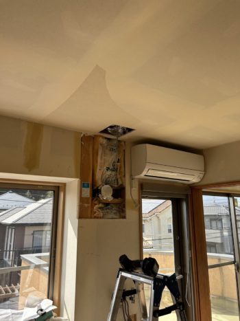 料理しながら窓の外が見える対面キッチンリフォーム