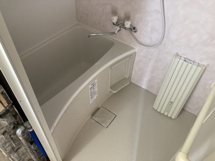 アパートの浴室リフォーム工事。最小限の解体でコストを削減