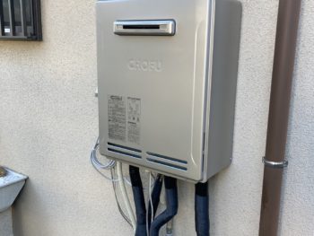 10年使用したガス給湯器の交換工事のご紹介