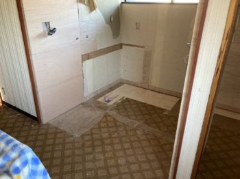 使っていない2階洋間を里帰りの居住スペースにリフォーム｜静岡県