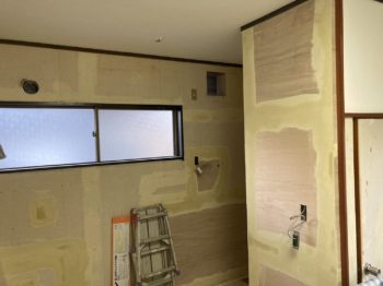 使っていない2階洋間を里帰りの居住スペースにリフォーム｜静岡県