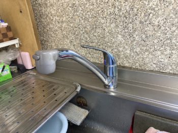 約20年使用したキッチン水栓の交換工事｜静岡県伊豆の国市南條