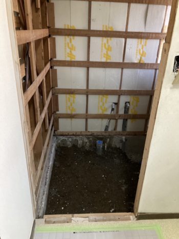 介護が必要なお母さまのために寒い浴室をユニットバスへ。段差をなくしてバリアフリーに｜静岡県三島市初音台S様邸