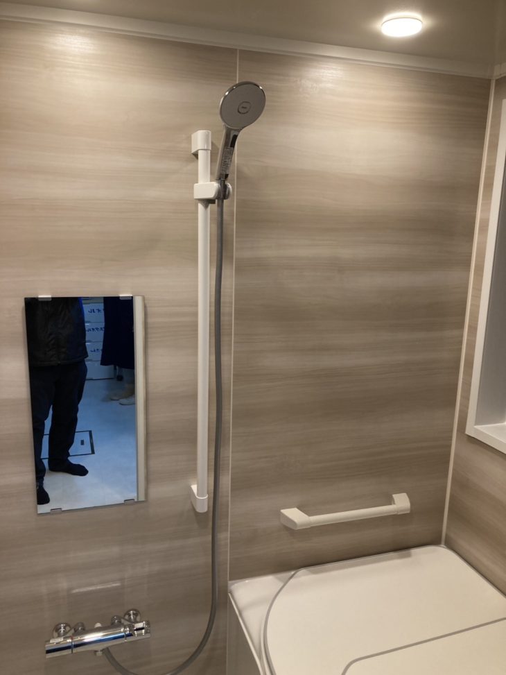 介護が必要なお母さまのために寒い浴室をユニットバスへ。段差をなくしてバリアフリーに|静岡県三島市初音台S様邸